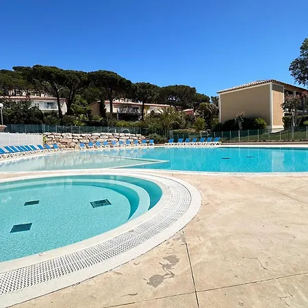 Daire Arts By Coeur De Loup *